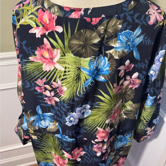 Roamans Plus Size Blouse size large navy with‎ tropical print - Picture 2 of 7